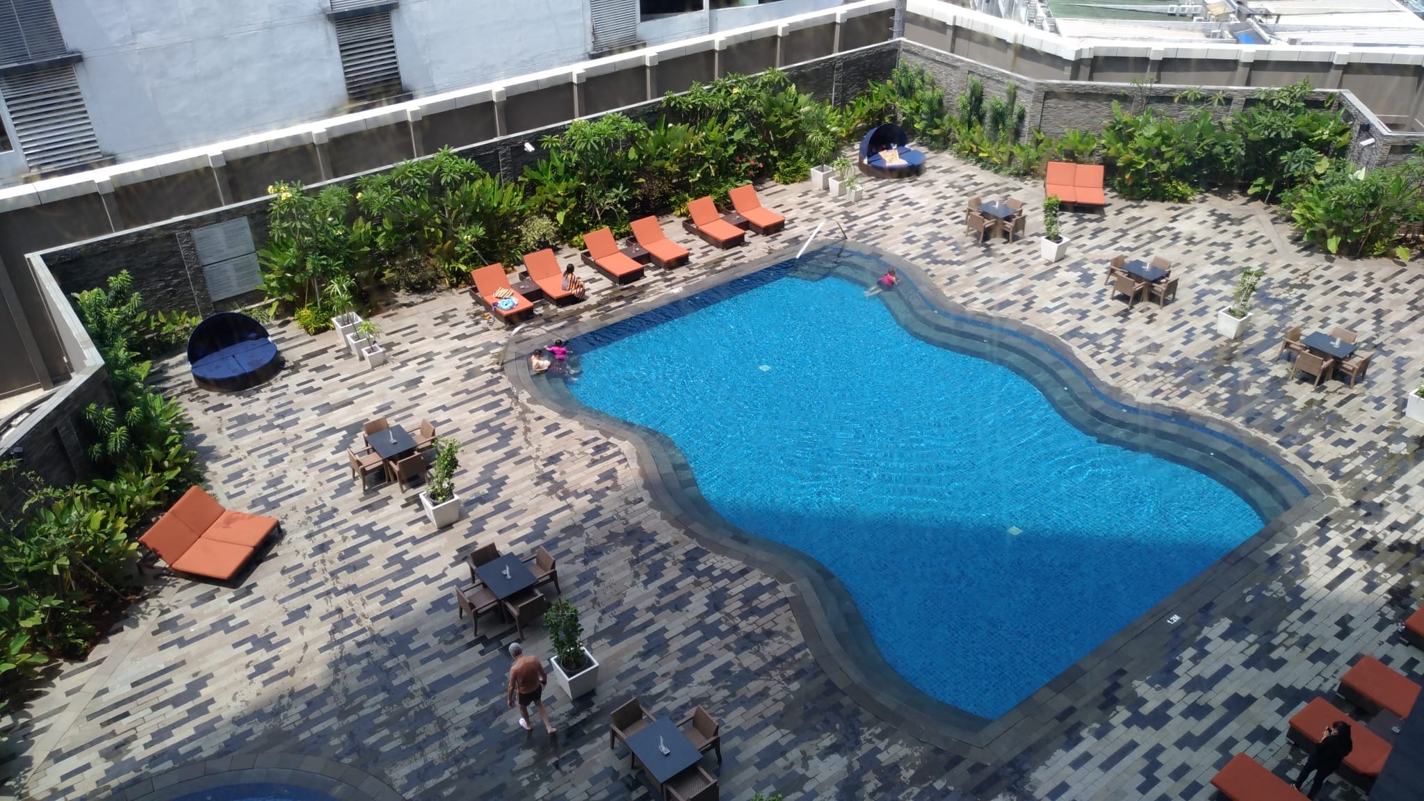 Swimming Pool Mercure Jakarta Kemayoran